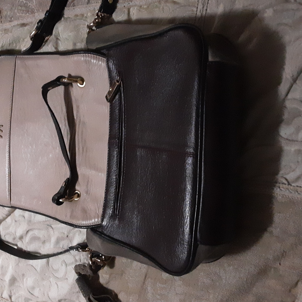 Handbag - Picture 3 of 4